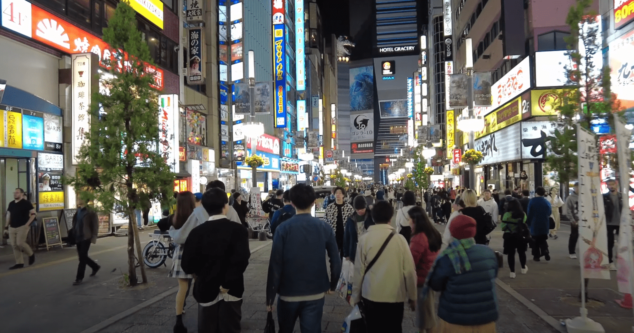 Read more about the article Odkrywanie Tokio: Nocne Szaleństwo w Shinjuku, Shabuya i Ginza